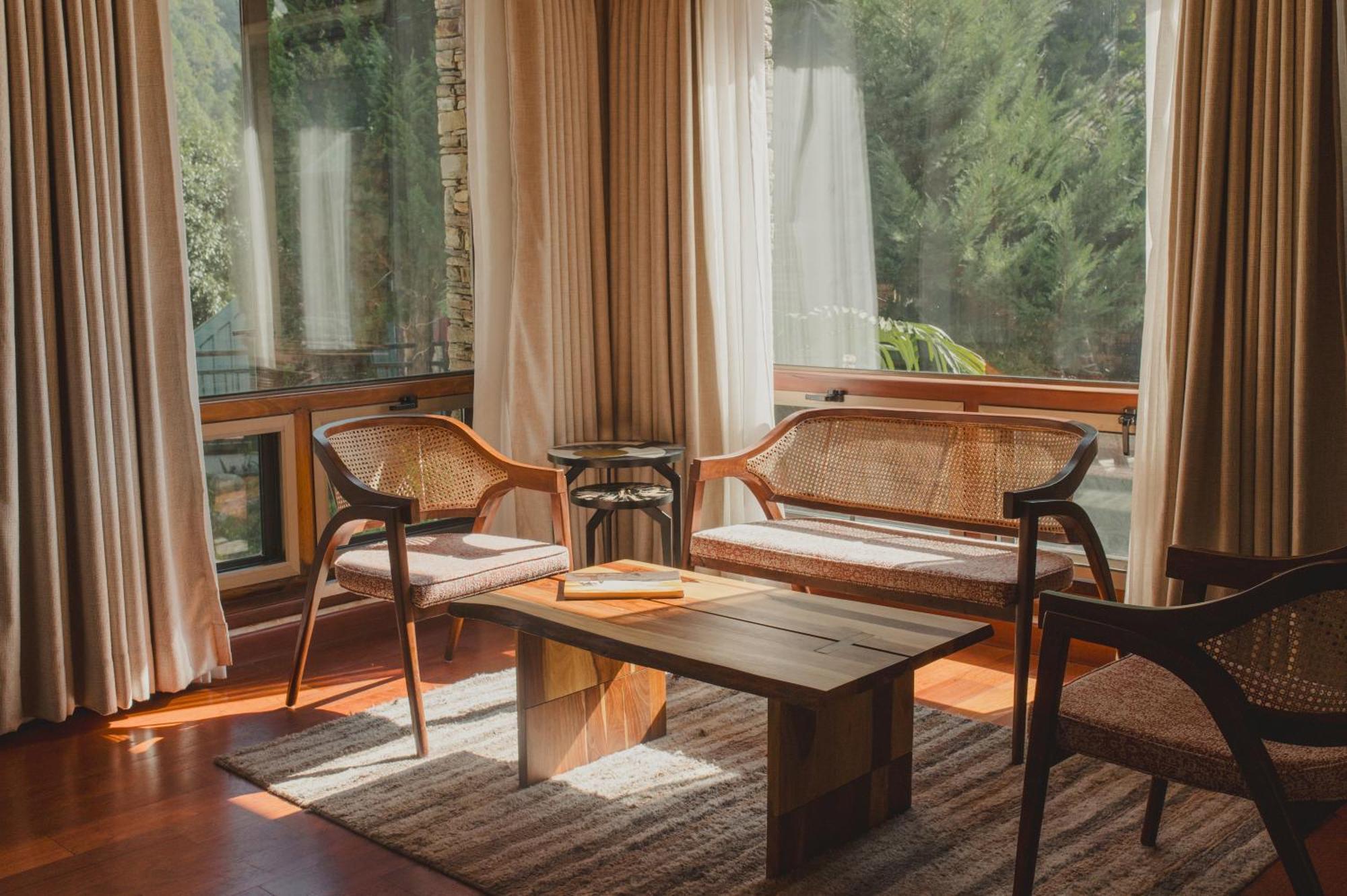 Brij Atmanya Bhowali, Nainital, A Luxury Mountain Escape ภายนอก รูปภาพ
