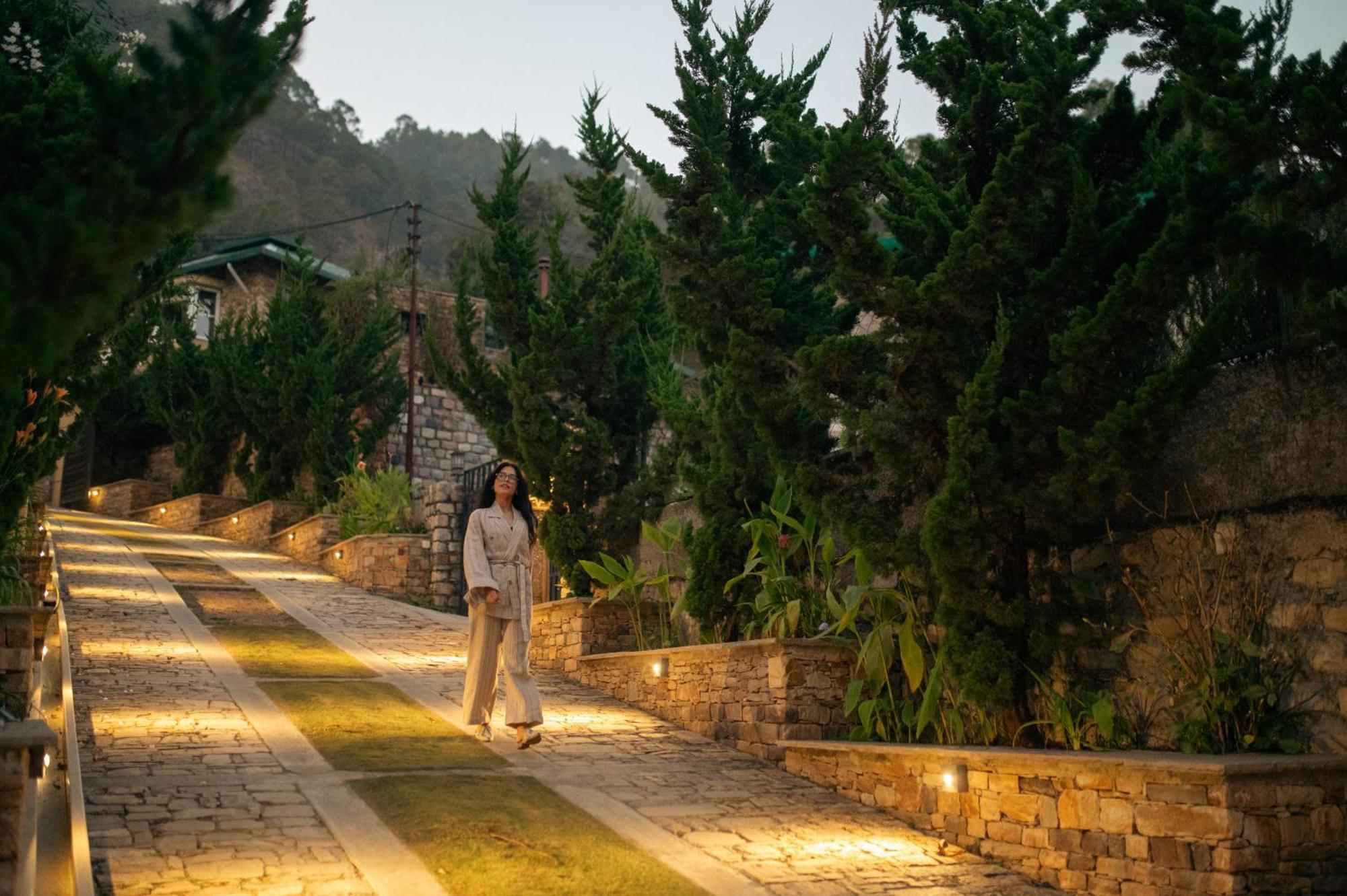 Brij Atmanya Bhowali, Nainital, A Luxury Mountain Escape ภายนอก รูปภาพ