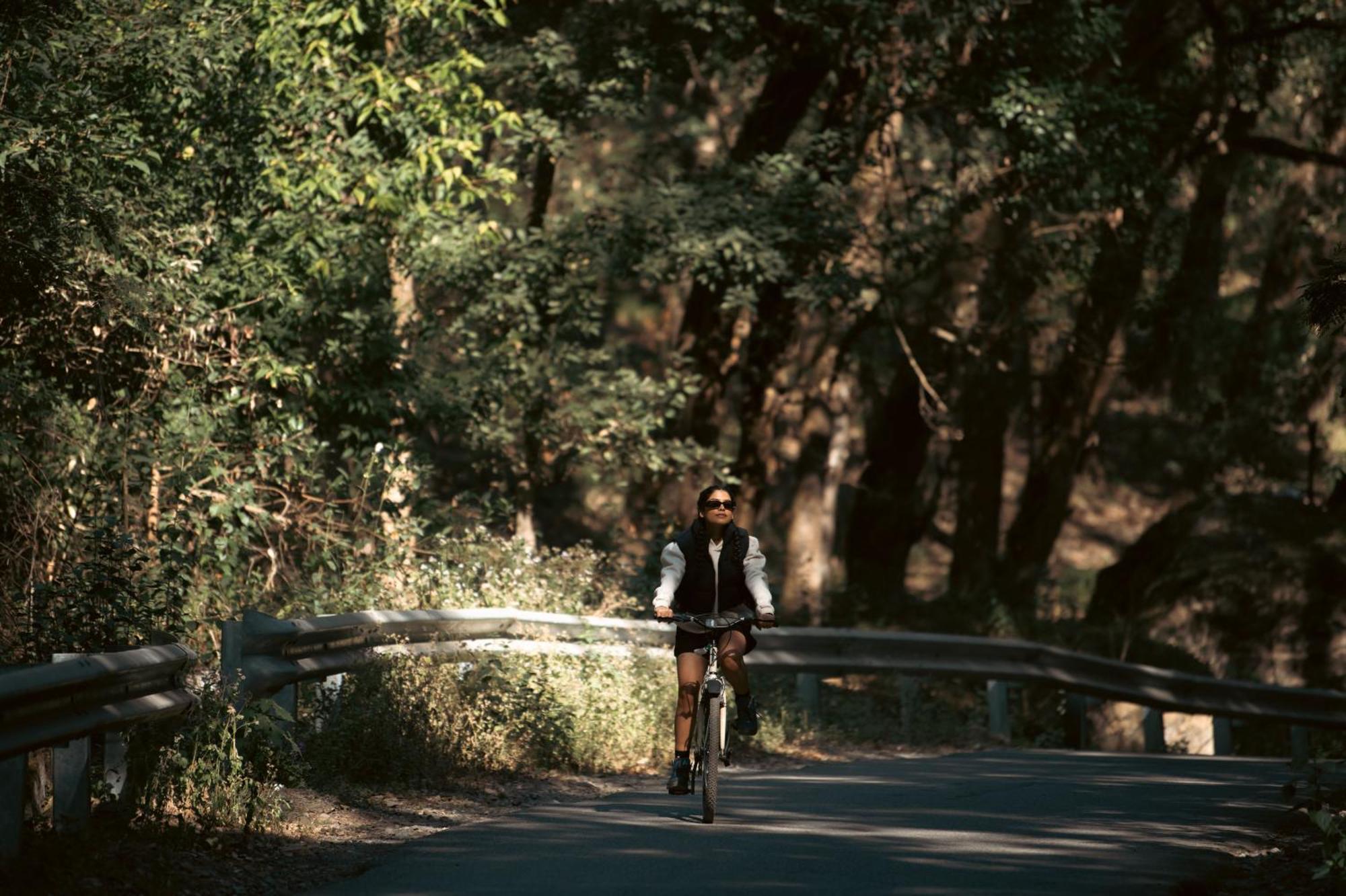 Brij Atmanya Bhowali, Nainital, A Luxury Mountain Escape ภายนอก รูปภาพ