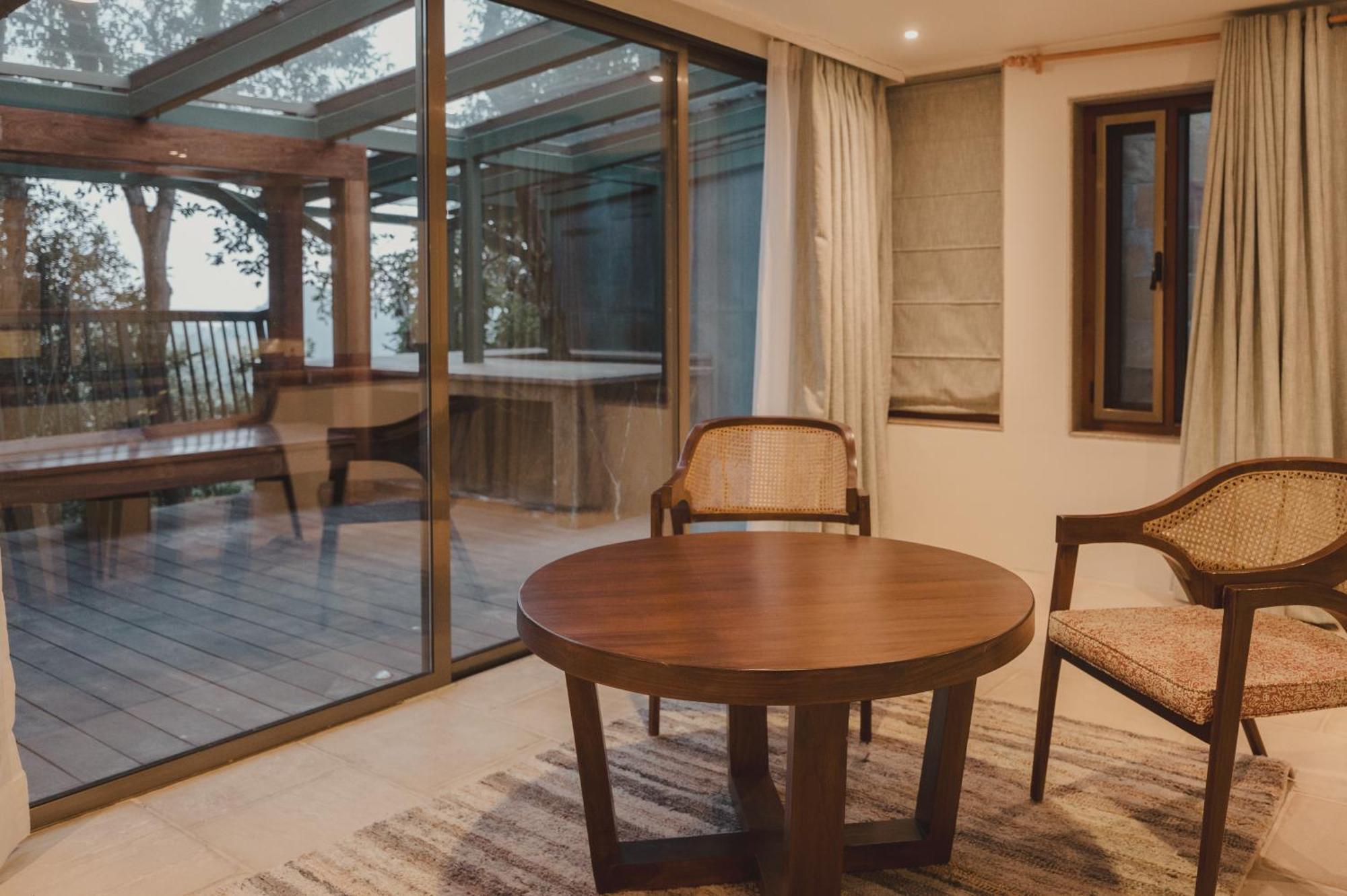 Brij Atmanya Bhowali, Nainital, A Luxury Mountain Escape ภายนอก รูปภาพ